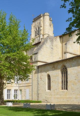 Lectoure sur les chemins de Compostelle - AdobeStock Lectoure sur les chemins de Compostelle