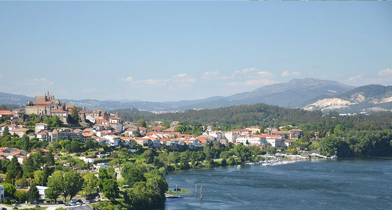 Le village de Valenca do Minho sur le chemin du Portugal