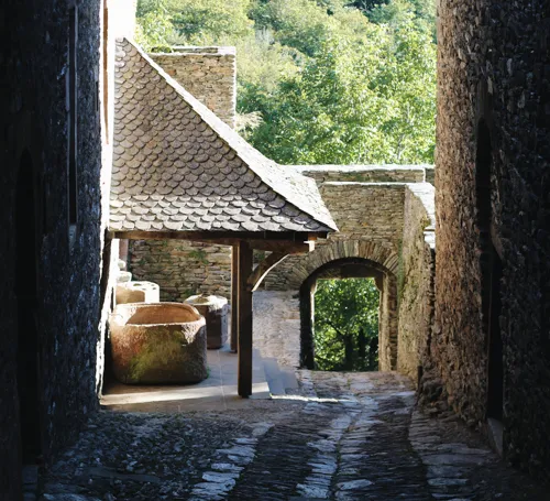puy-en-velay-conques-velo