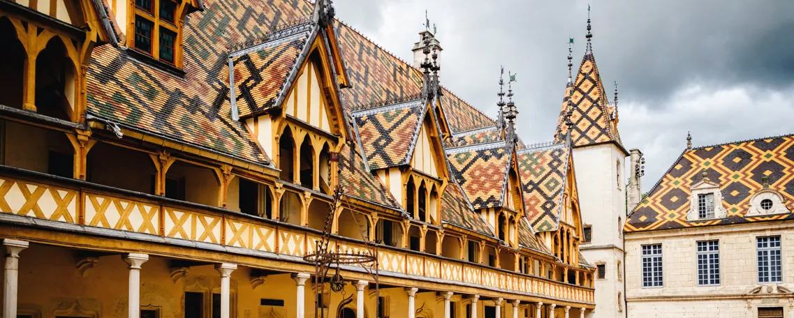 AdobeStock-Massimo Santi Beaune