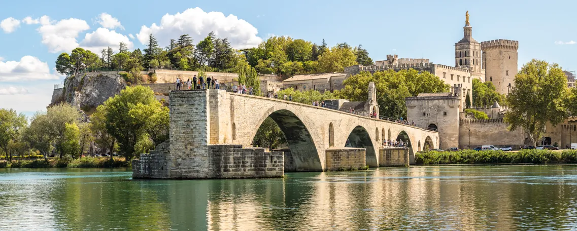 AdobeStock-Sergii Figurnyi Avignon