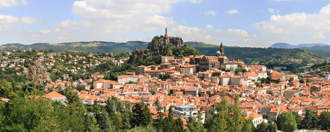 lamax-AdobeStock Le Puy-en-Velay