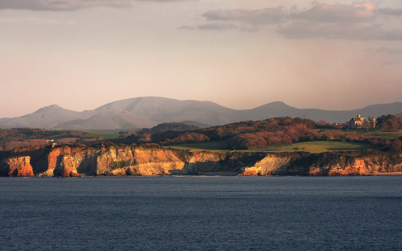 La côte basque près d'Hendaye - AdobeStock