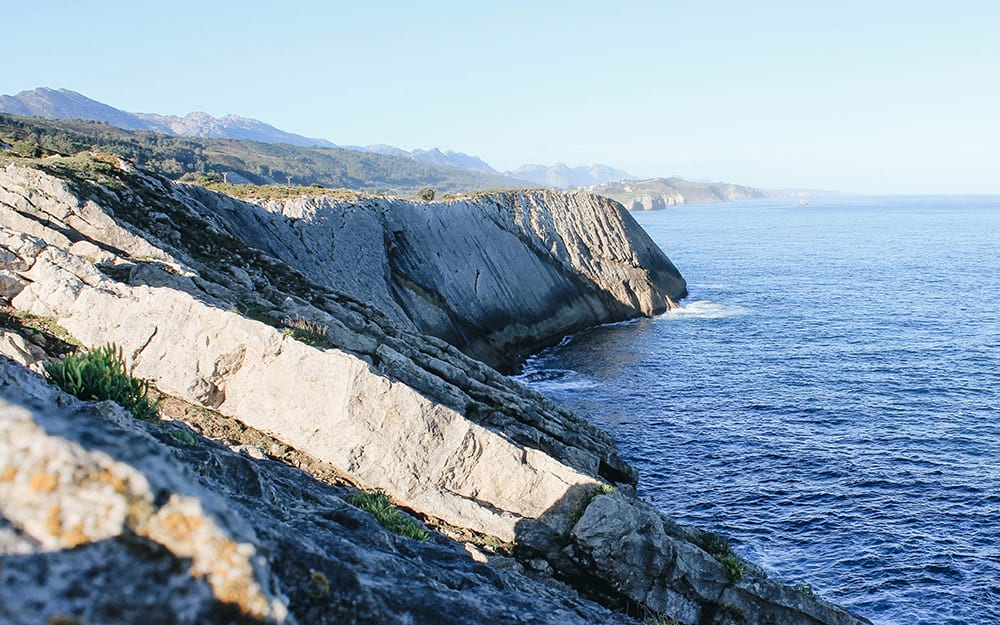 Paysage côtier sur le camino Norte près de Llanes - Adelaunay