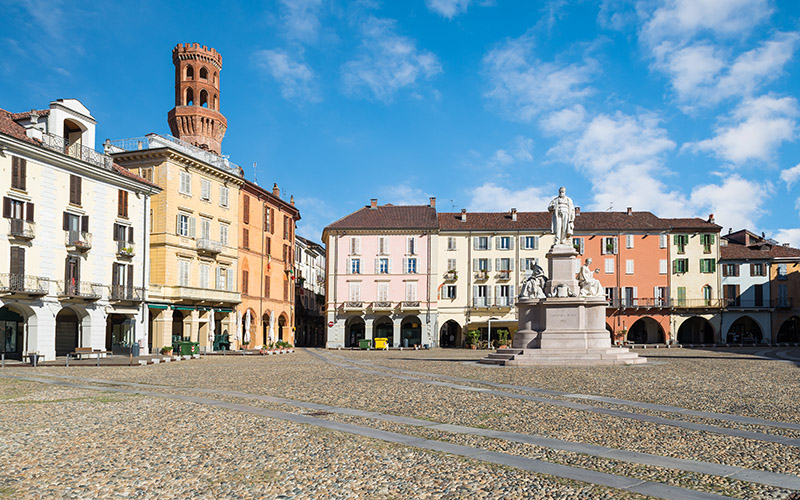 Vercelli, village en Italie - AdobeStock