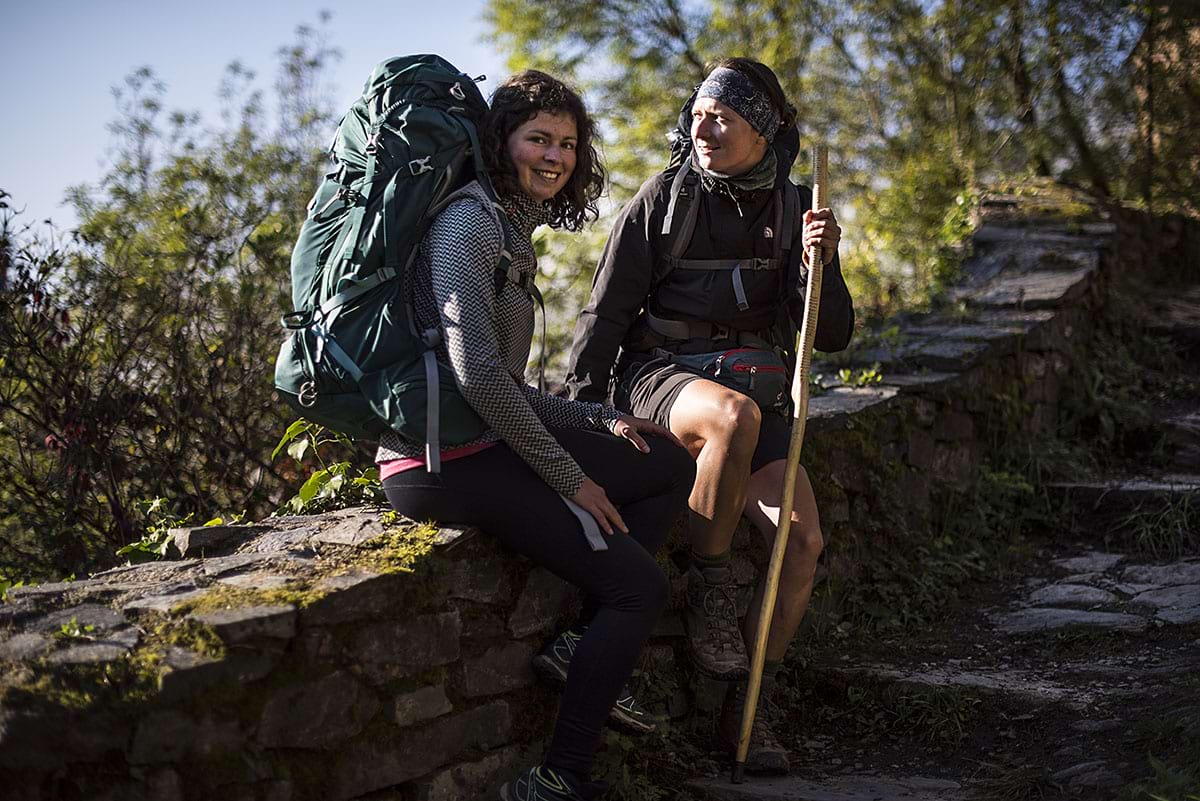 Voyageuses sur le chemin de Compostelle à Conques - TVattard