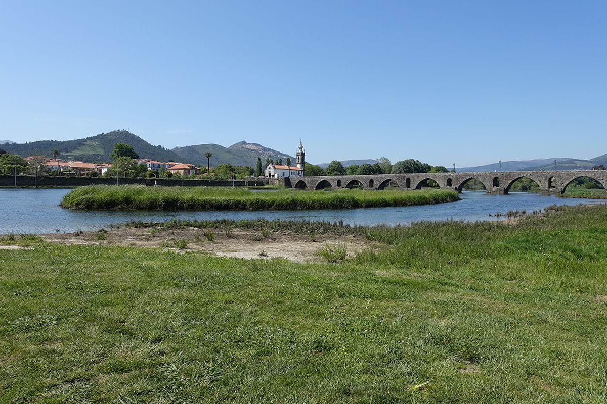 F. Weber Pont romano gothique de Ponte de Lima