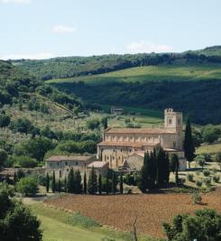 Village entre Sienne et Viterbo
