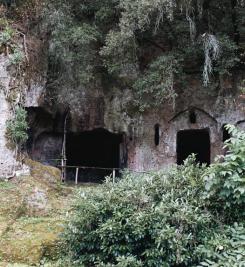 Nécropole de Sutri