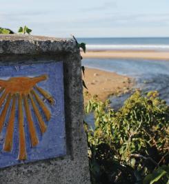 Borne le long du Chemin