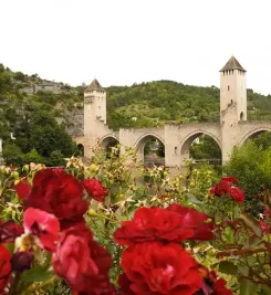 Vue sur le pont Valentré, Cahors