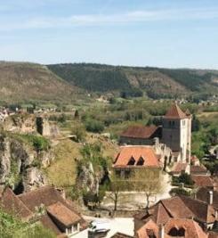 Saint-Cirq-Lapopie dans le Lot