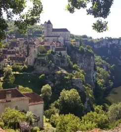 Vue sur Saint-Cirq-Lapopie