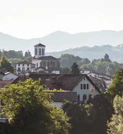 Vue d'un village sur le chemin de Compostelle