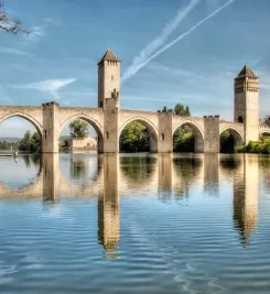 Vue sur le Pont-Valentre à Cahors