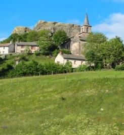 Village de Queyrieres chemin de Genève