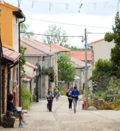 Village espagnol sur le chemin