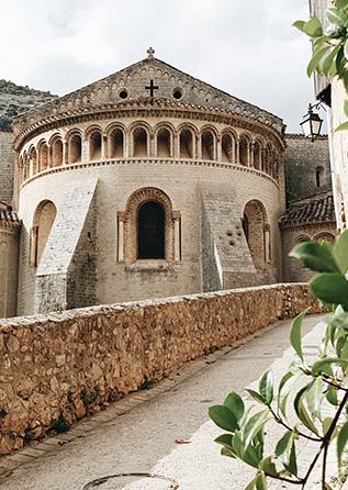 Village de Saint-Guilhem-le-Désert dans l'Hérault