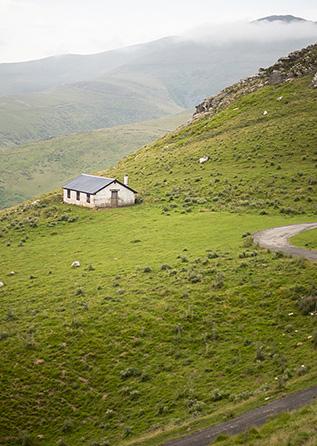 Dans les Pyrénées, en Navarre, sur le chemin de Compostelle - TVattard Dans les Pyrénées, en Navarre, sur le chemin de Compostelle