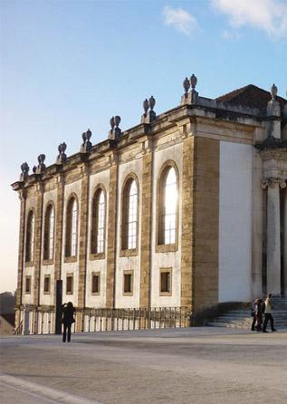 Coimbra sur le chemin de Fatima - AdobeStock