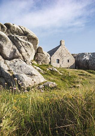 Maison en granit sur le tour de Bretagne