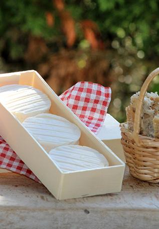 Fromage produit pres de Rocamadour - AdobeStock Fromage produit pres de Rocamadour