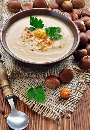 Velouté de châtaigne d'Espagne - AdobeStock Velouté de châtaigne d'Espagne - AdobeStock