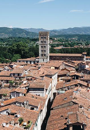 Lucques, village sur la Via Francigena en Italie