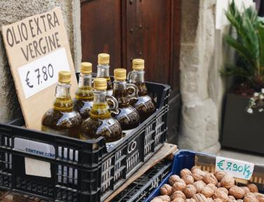 Vente d'huile d'olive italienne dans les rues