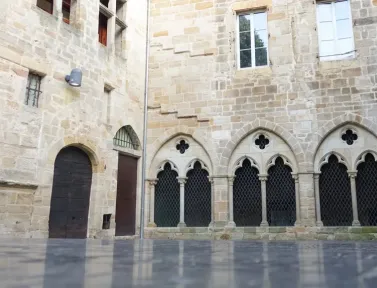 Architecture dans le village de Figeac