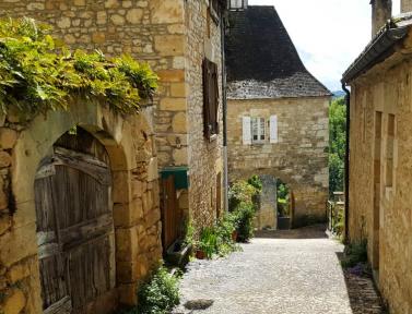 Rue de la commune de Castelnaud-la-Chapelle