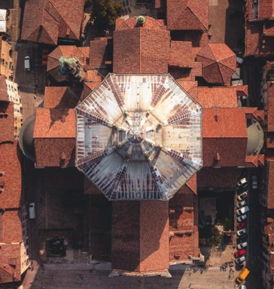 Vue de haut sur la commune de Pavie