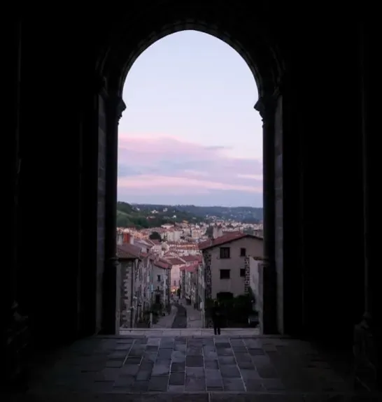 Vue dpuis la cathédrale du Puy-en-Velay